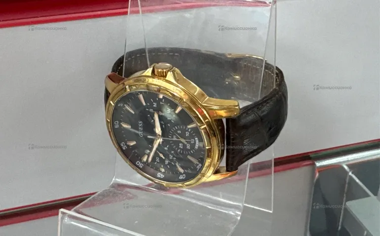 Часы  Guess W0498G1