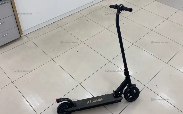Электросамокат Hiper vx690