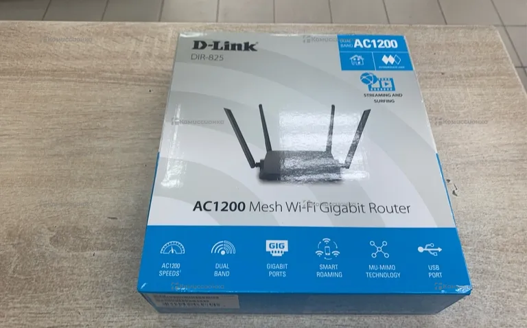 Роутер D-Link DIR-825