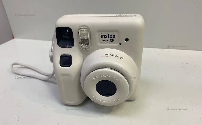 Фотоаппарат  instax mini se