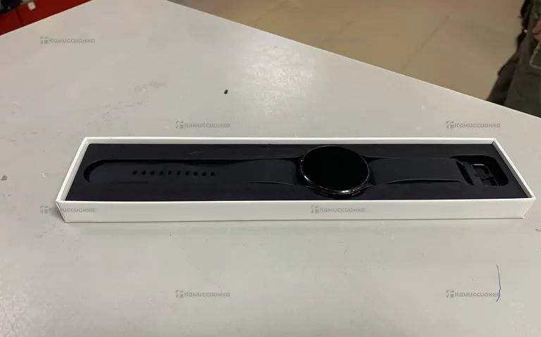 Часы  Samsung Galaxy Watch 4 (20mm)
