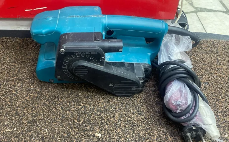 Ленточная шлифмашина makita 9910