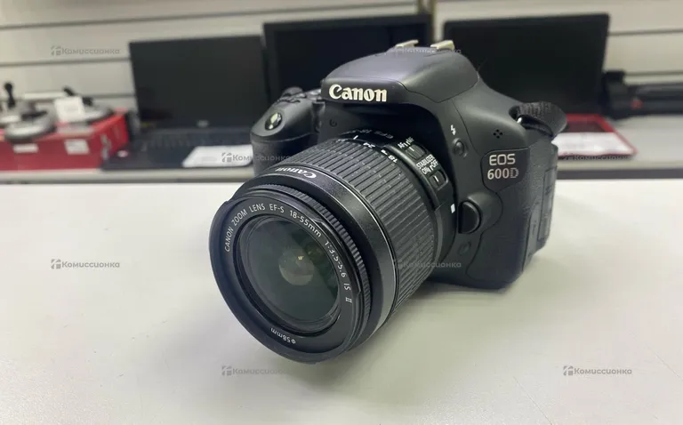 Фотоаппарат Canon EOS 600D + Canon EFS 18-55