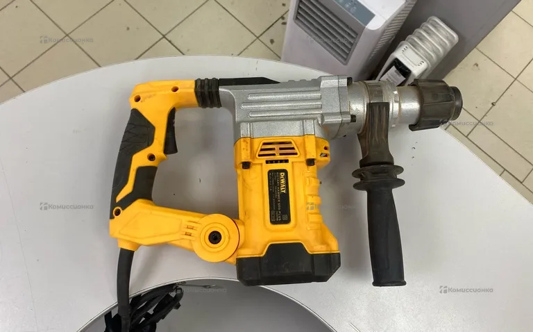 Перфоратор DeWalt реплика сетевой
