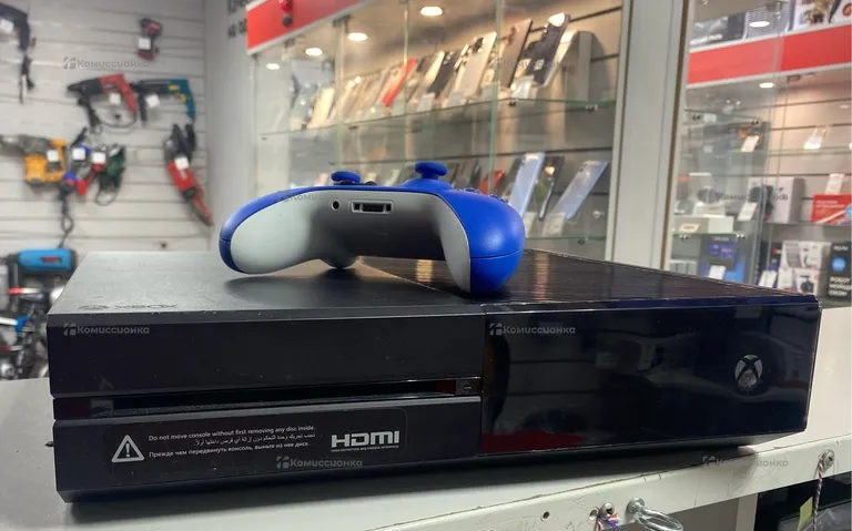 Приставка Xbox one console 500 gb