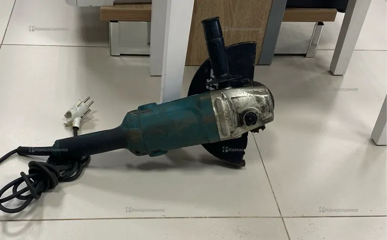 УШМ makita GA9050