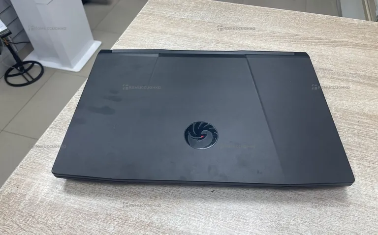 MSI Alpha 15 b5eek