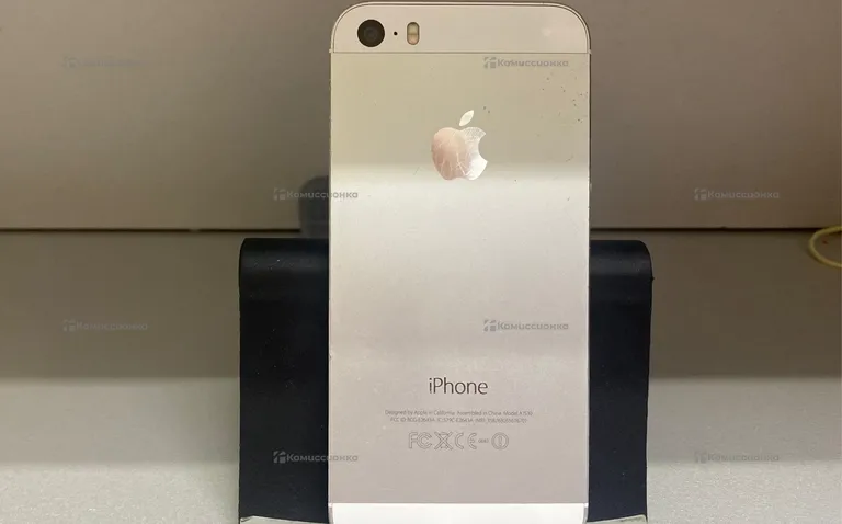 Apple iPhone 5S 16 ГБ