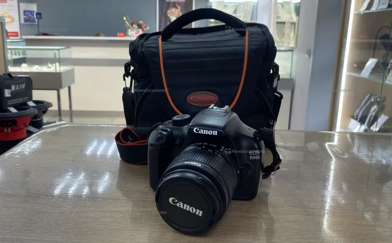 Фотоаппарат  canon eos 1100d