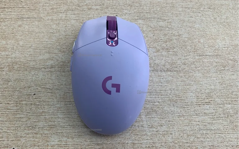 Logitech G304