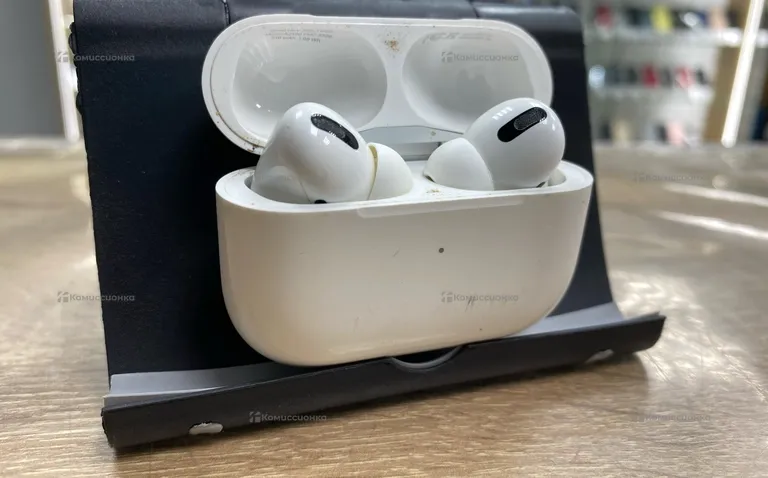 Наушники AirPods Pro