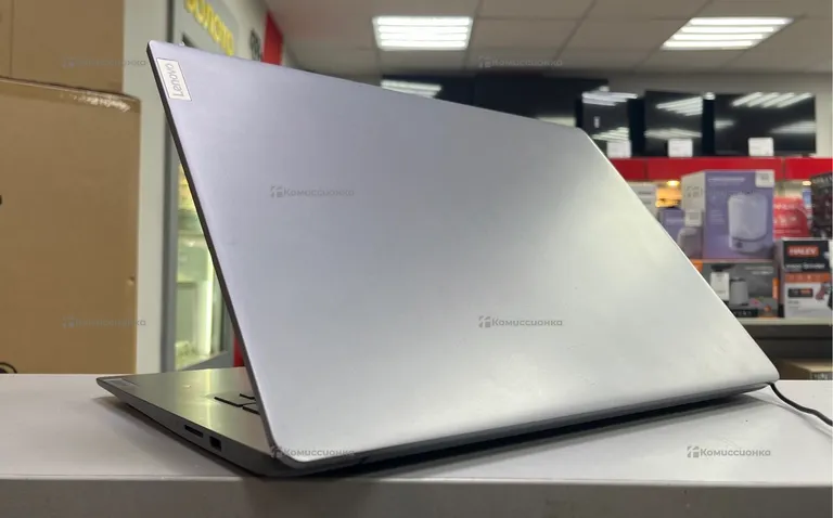 Ноутбук  Lenovo