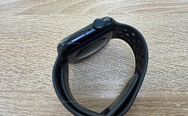 Часы  Apple Watch SE 44mm