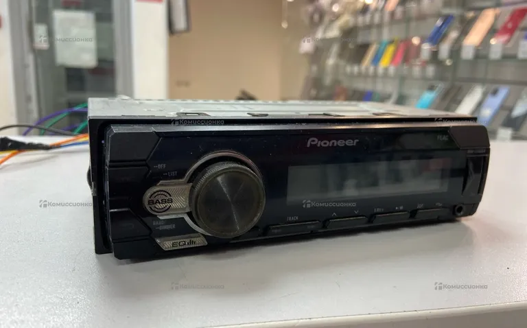 Автомагнитола Pioneer MVH-S110UBW