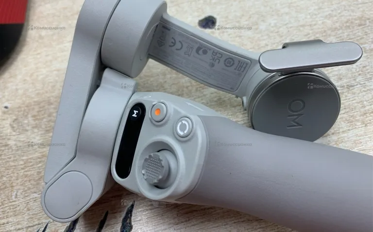 Стабилизатор DJI OSMO MOBILE SE