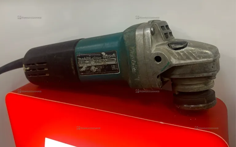 УШМ Makita 9555HN