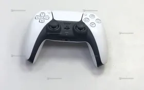PS5 геймпад.