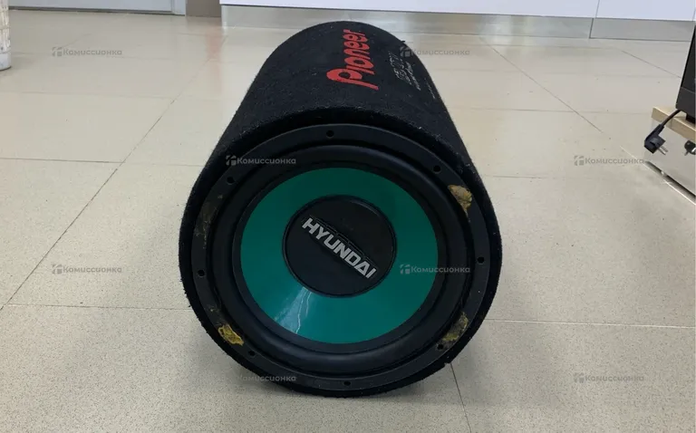 Сабвуфер  Hyundai HSK-12BF