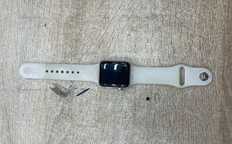 Часы  Apple Watch 3 38mm