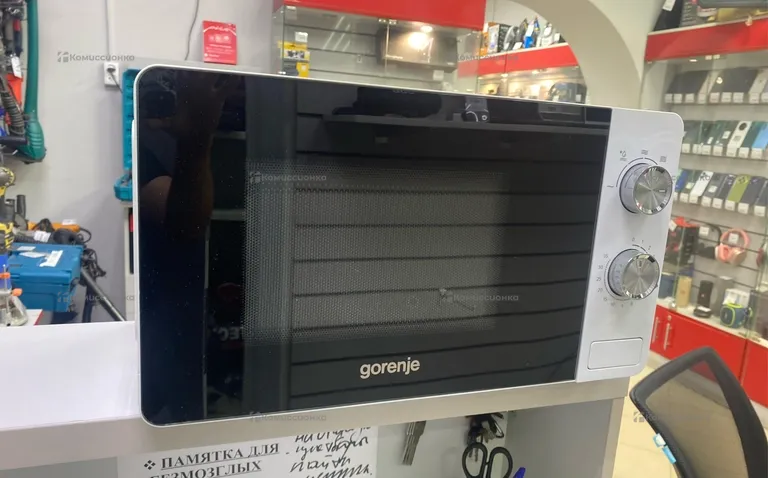 Микроволновая печь Gorenje MO E1W