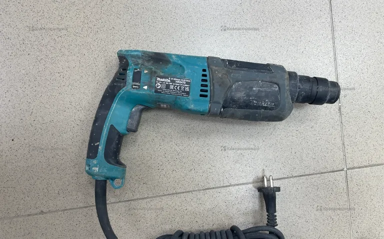 перфаратор makita HR2470