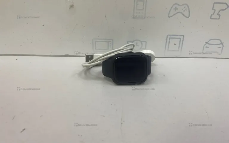 Часы  Apple Watch se (1-го поколения)
