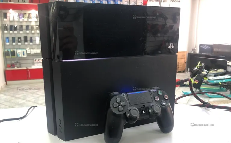 Приставка PS4. FAT 500 ГБ