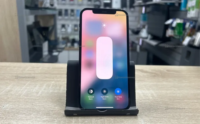 Apple iPhone 12 64 ГБ