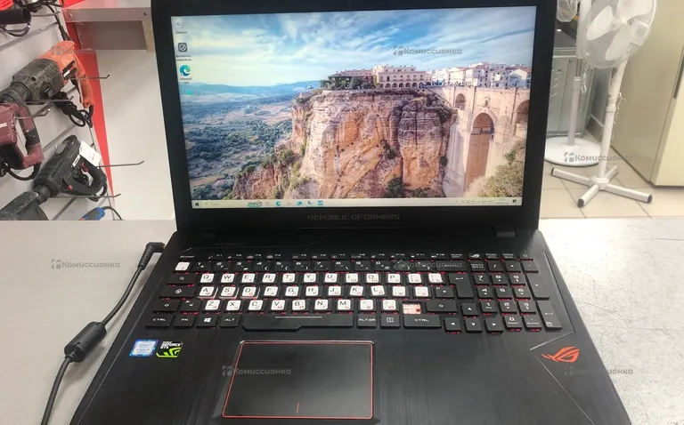 Ноутбук Asus Rog Strix GL553VD