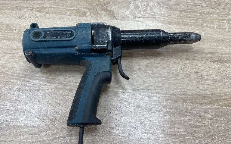 Заклепочник Tome-proof TAC500A