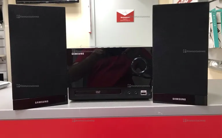 Музыкальный центр  Samsung
