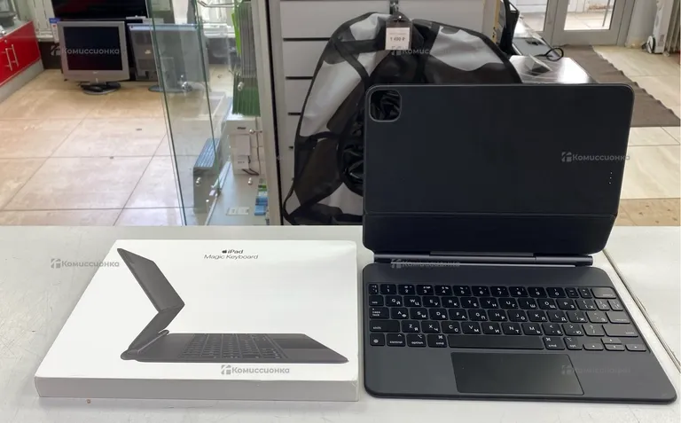 Клавиатура  IPad Magic Keybord
