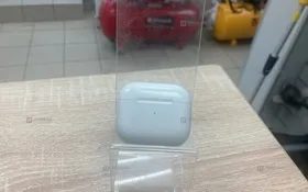 Купить Наушники Apple AirPods б/у , в Курган Цена:5200рублей