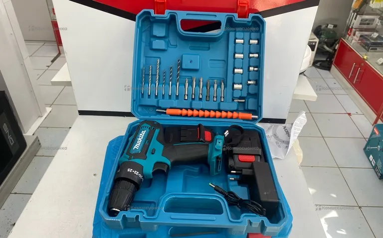 Шуруповерт Makita реп