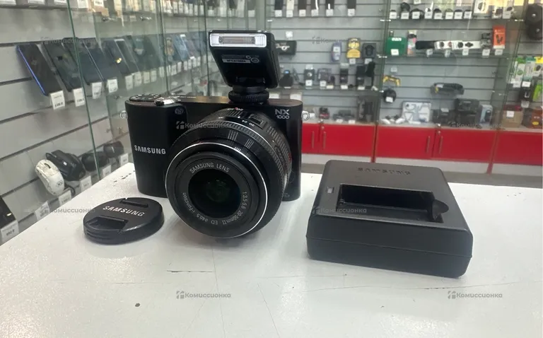 Фотоаппарат Samsung NX1000