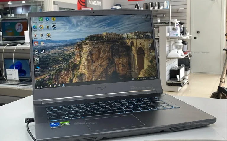 Ноутбук Msi thin 15 b12uc