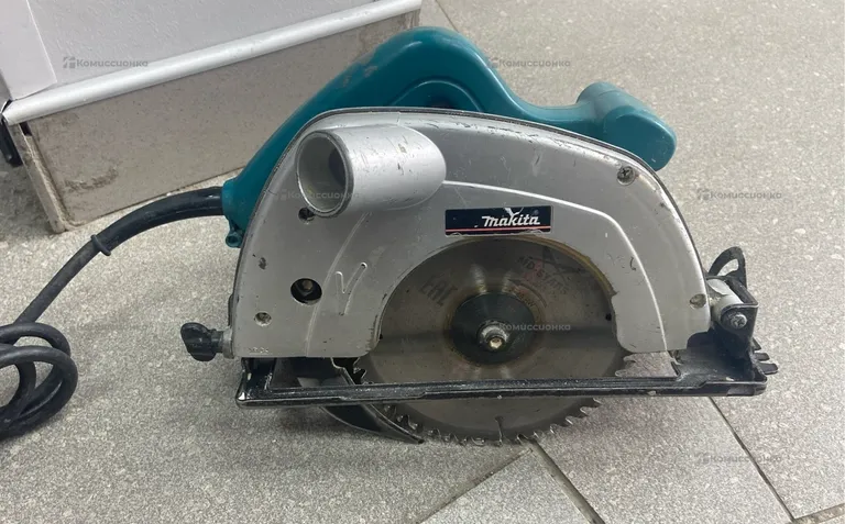 Дисковая пила makita 5604R