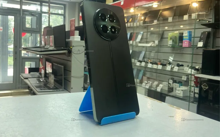 Realme 12