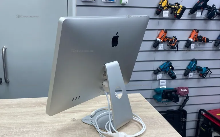 Монитор Apple A1267