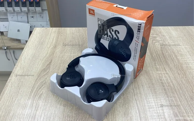 Наушники  JBL