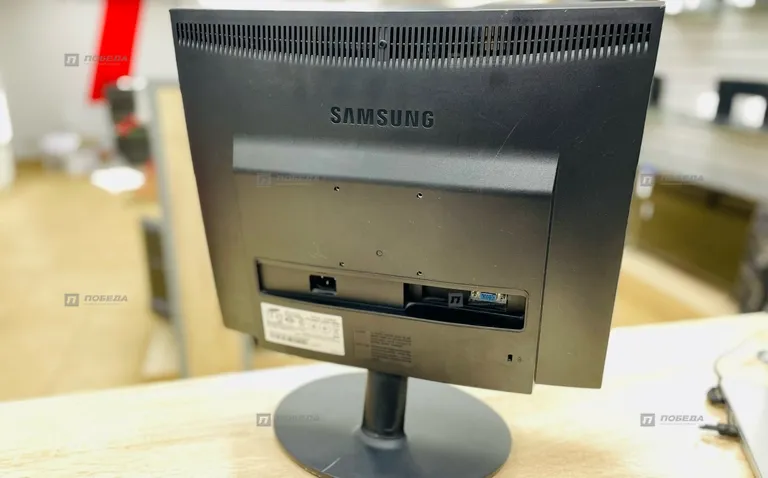 Монитор Samsung SyncMaster E1920N