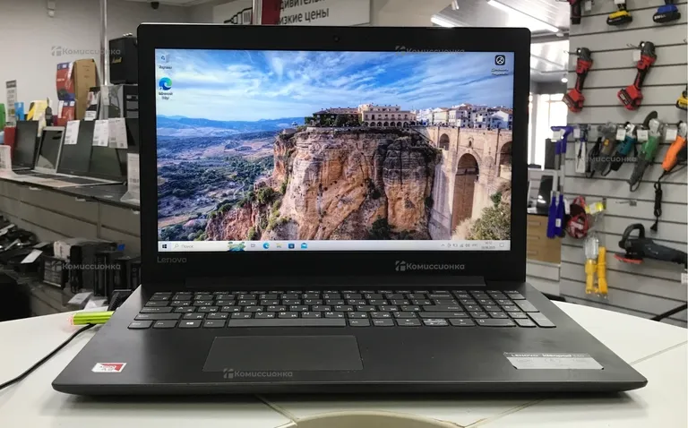 Ноутбук Lenovo