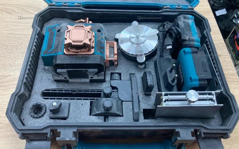 Лазерный уровень Makita 16 лучей
