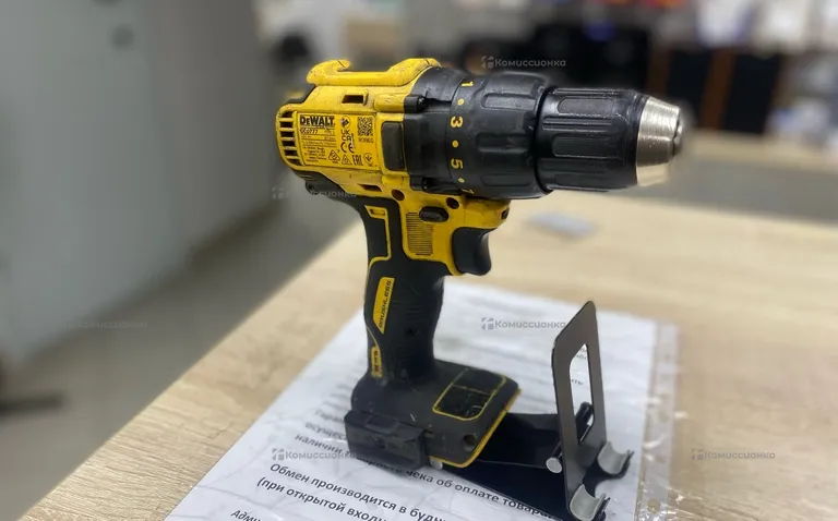 шуруповерт Dewalt DCD7771