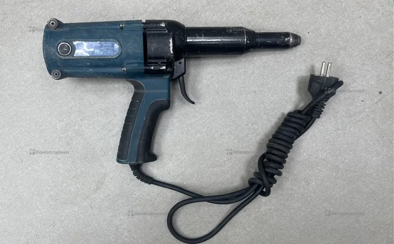 Заклепочник Tome-proof TAC500