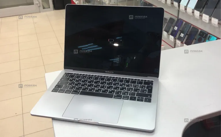 Ноутбук Apple MacBook Pro 13 2017