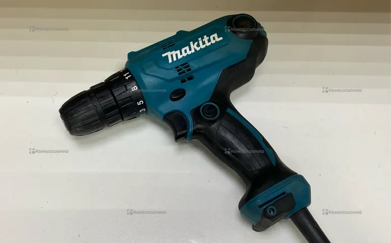 Дрель Makita DF0300