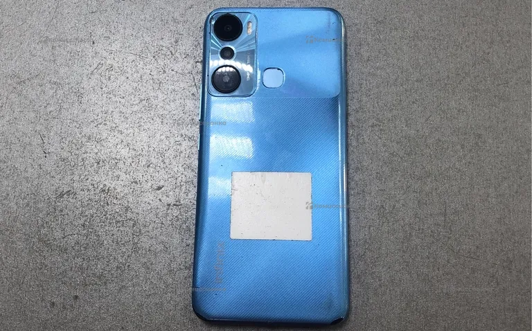 Infinix Hot 20i 4/64 ГБ