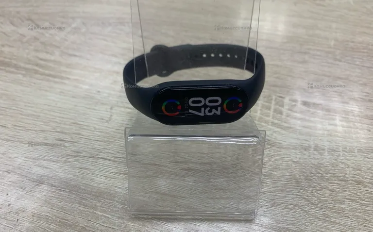 Часы  Mi band 7