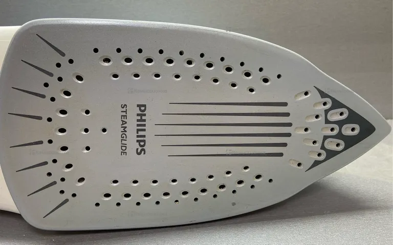 Утюг Philips GC3320